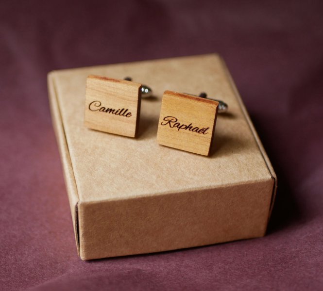 Square wooden cufflinks to personalize