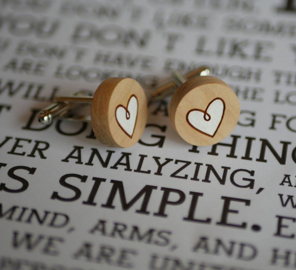 Wooden cufflinks with painted hearts