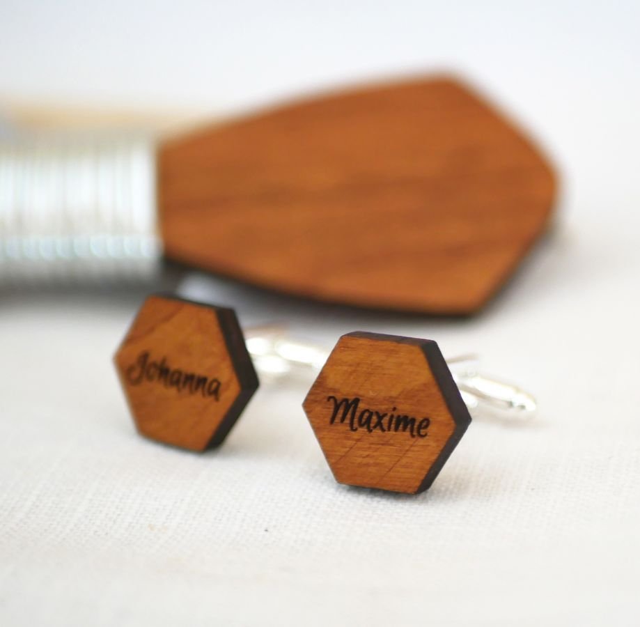 Hexagonal wooden cufflinks to personalize