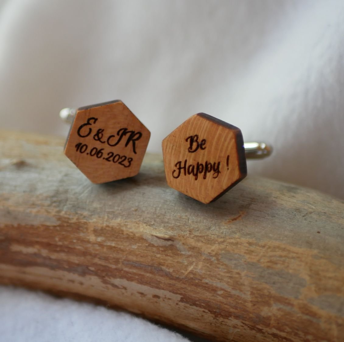 Hexagonal wooden cufflinks to personalize