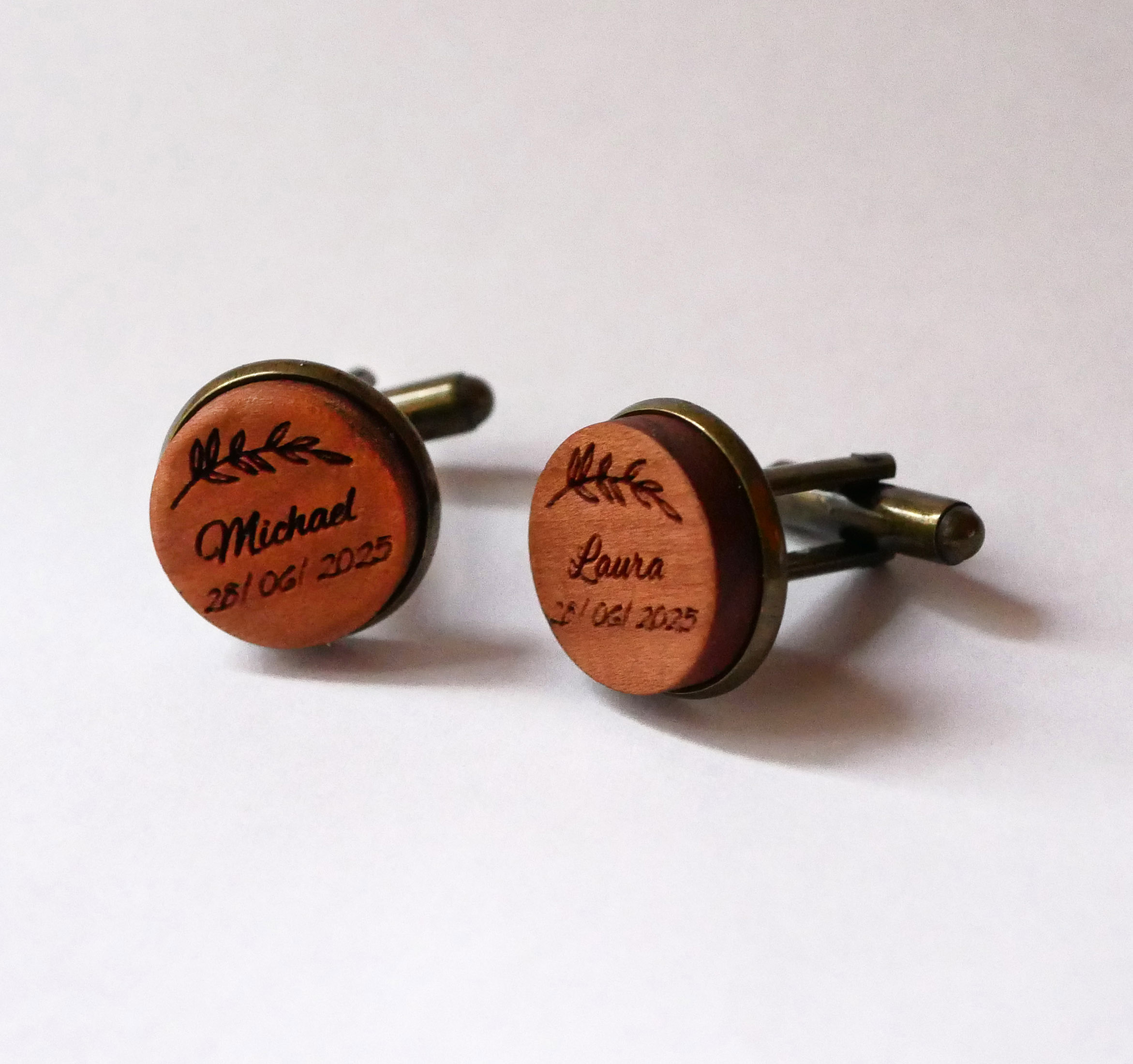 Wooden cufflinks set with aged bronze 16 mm customizable