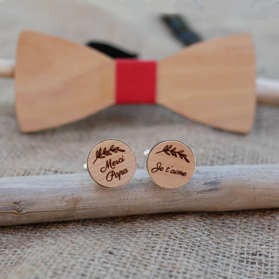 Silver plated cufflinks 16 mm in engraved wood 