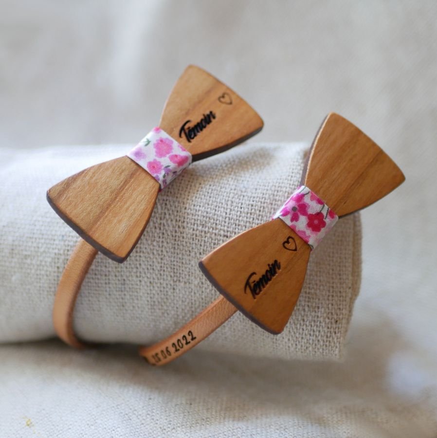 Leather bracelet with miniature wooden bow tie customizable