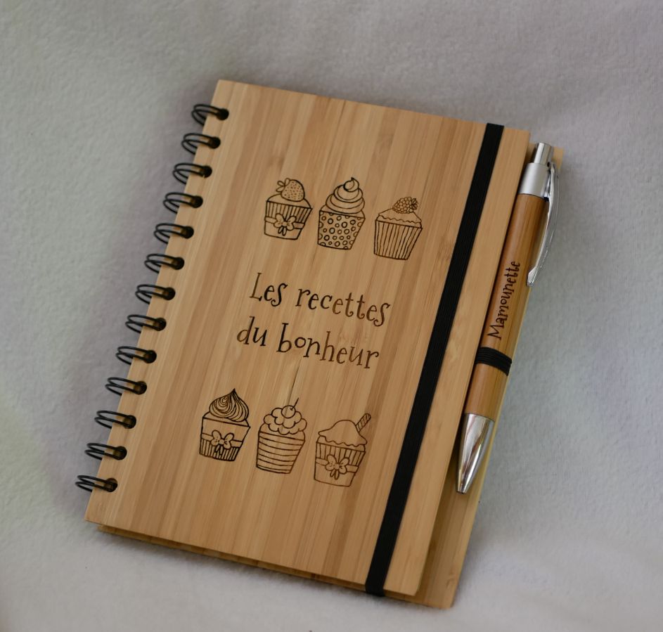 Wooden notebook Recipes to personalize