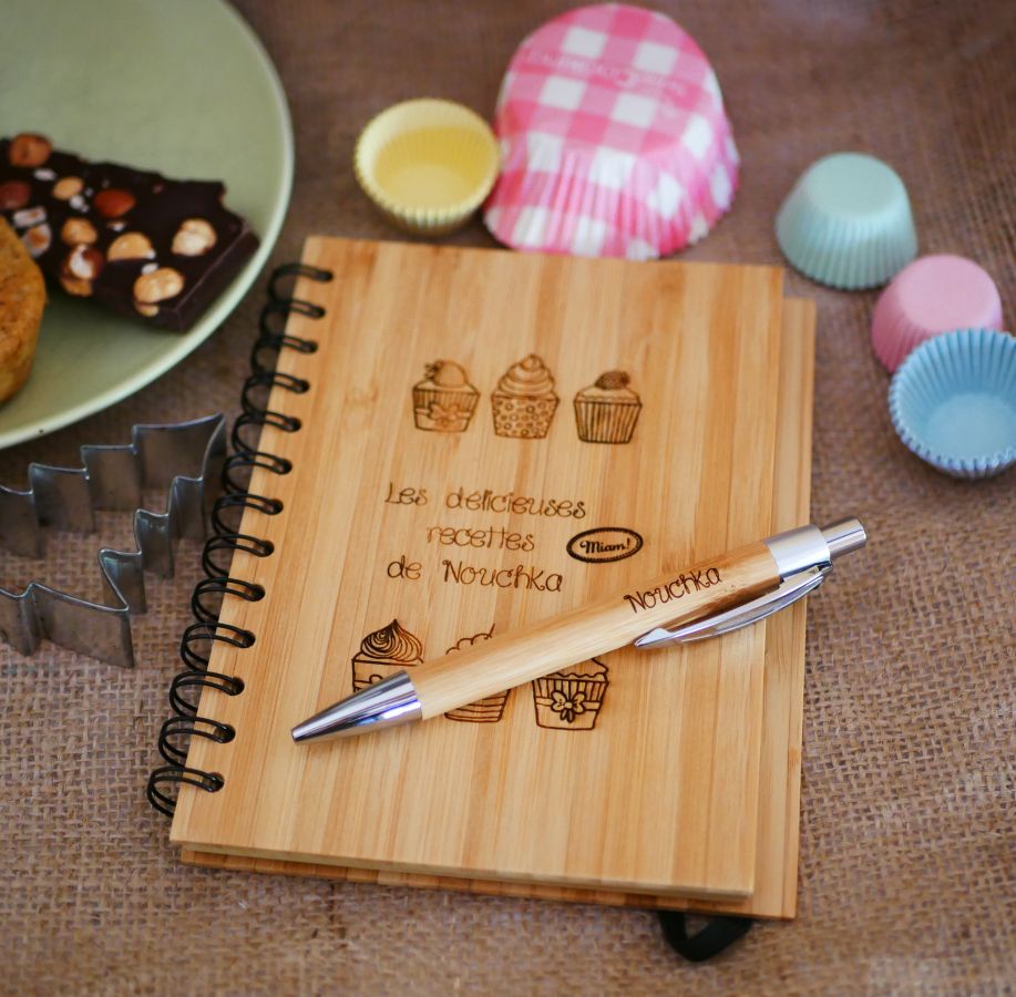 Wooden notebook Recipes to personalize