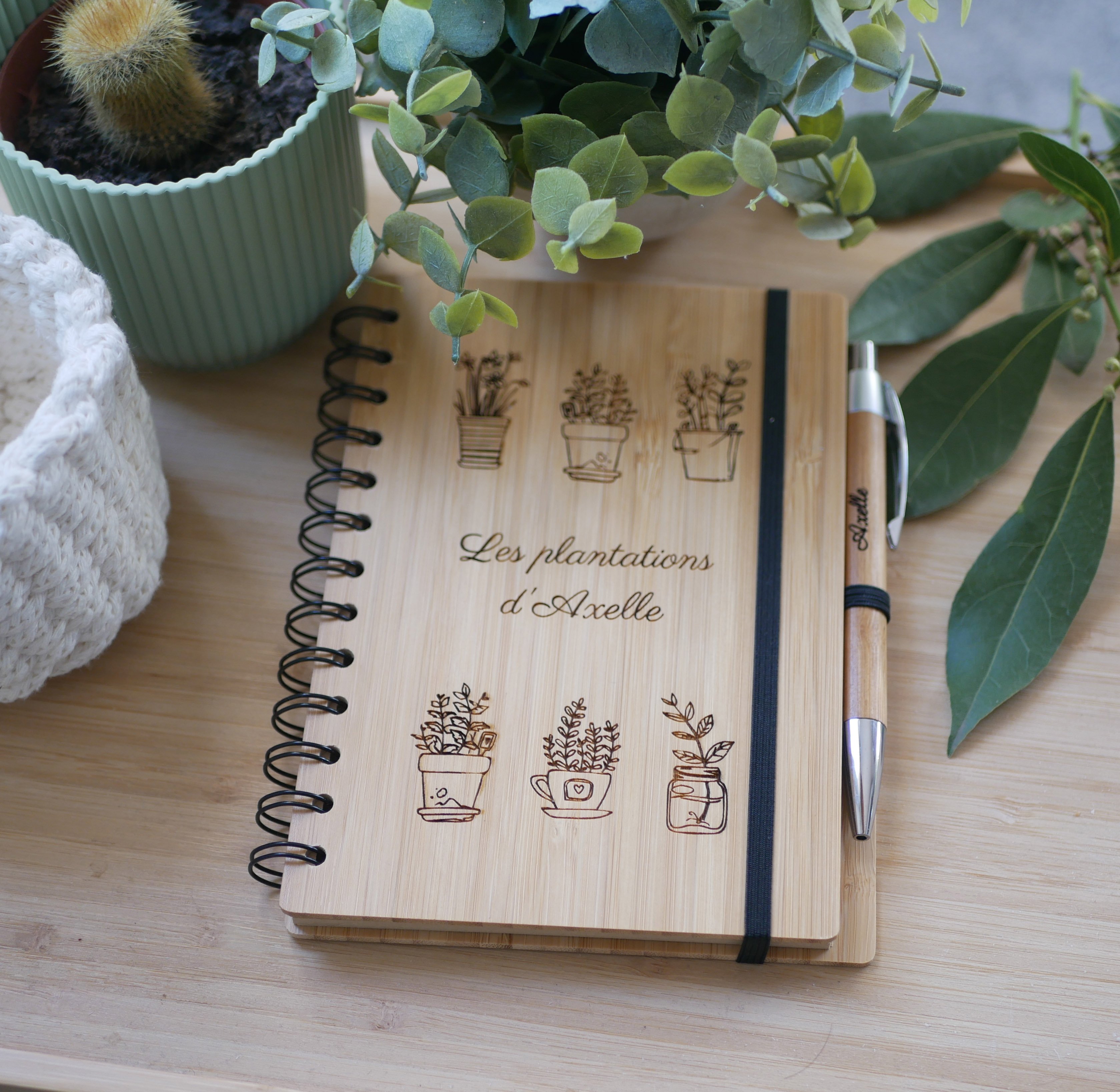 Plant and gardening notebook to personalize