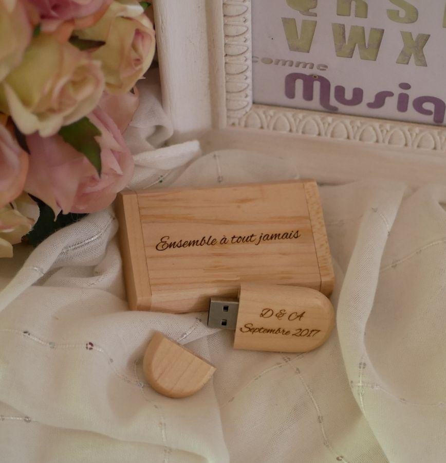 64 GB 3.0 Usb key in a personalized maple wood case