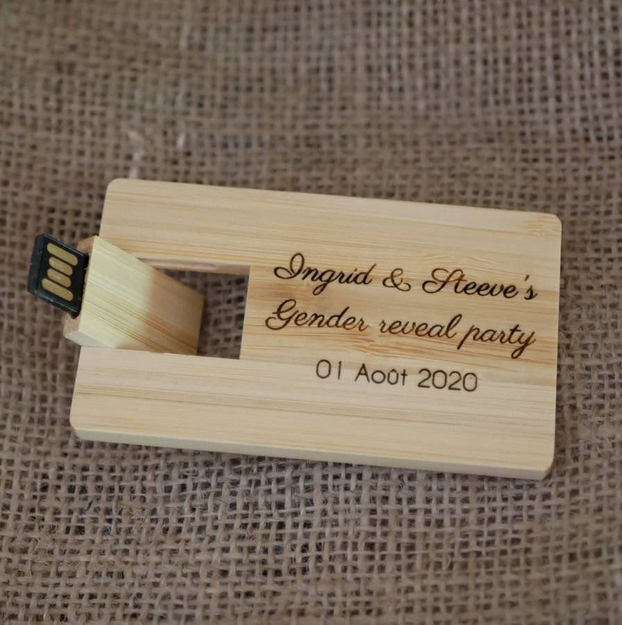 32 GB USB key Bamboo wood card to personalize by engraving