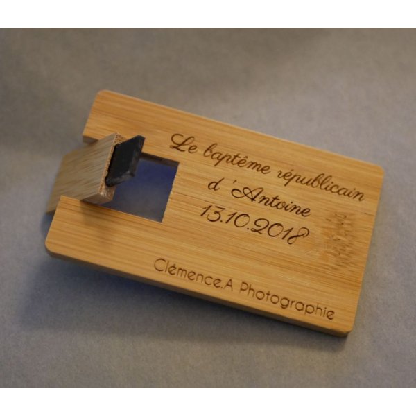 32 GB USB key Carbonized bamboo wood card to be personalized by engraving