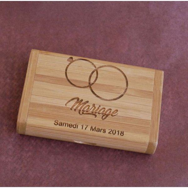 32 GB 2.0 bamboo wood USB flash drive in customizable case