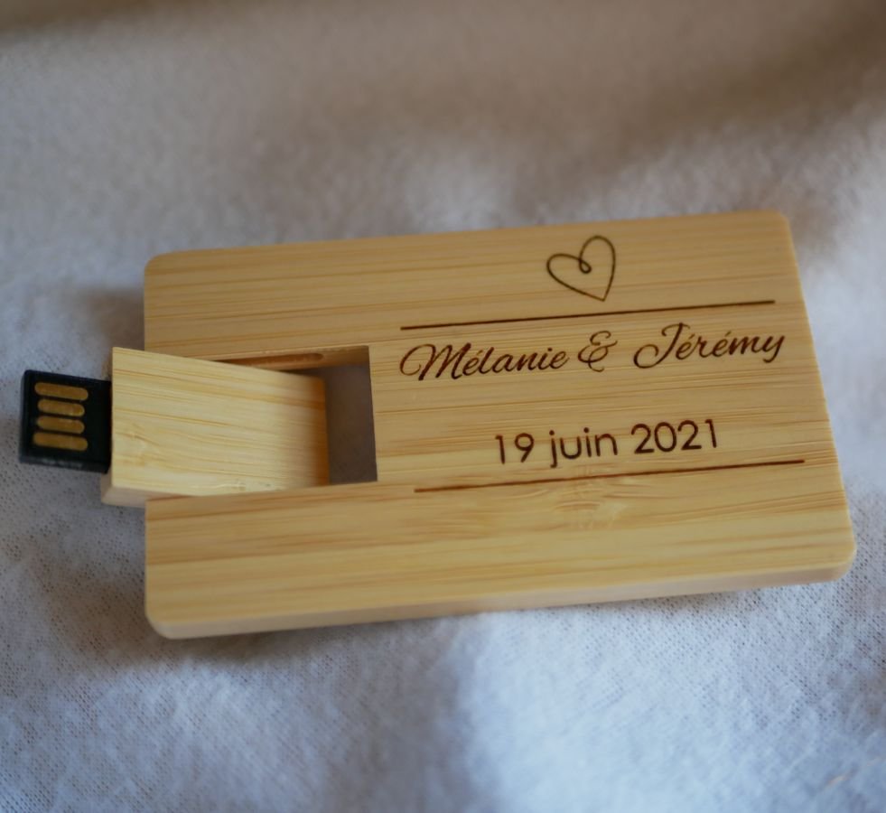 32 GB USB key Bamboo wood card to personalize by engraving