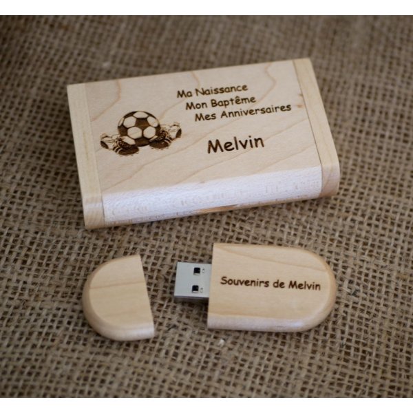 64 GB 3.0 Usb key in a personalized maple wood case