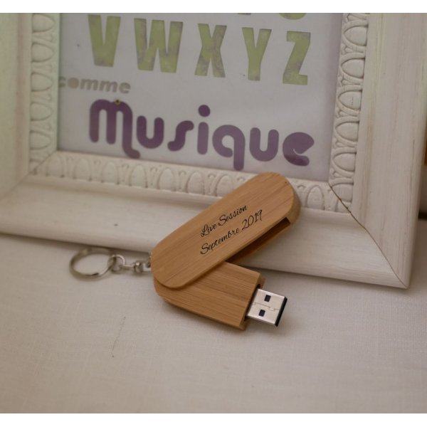 USB key bamboo 32 Gb in key ring to engrave and personalize