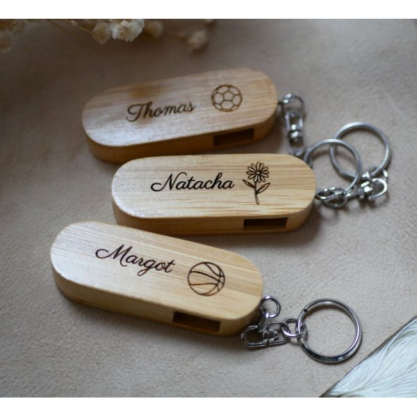USB key bamboo 32 Gb in key ring to engrave and personalize