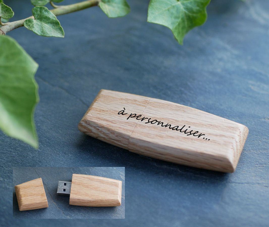 Wooden USB key to be personalized by engraving