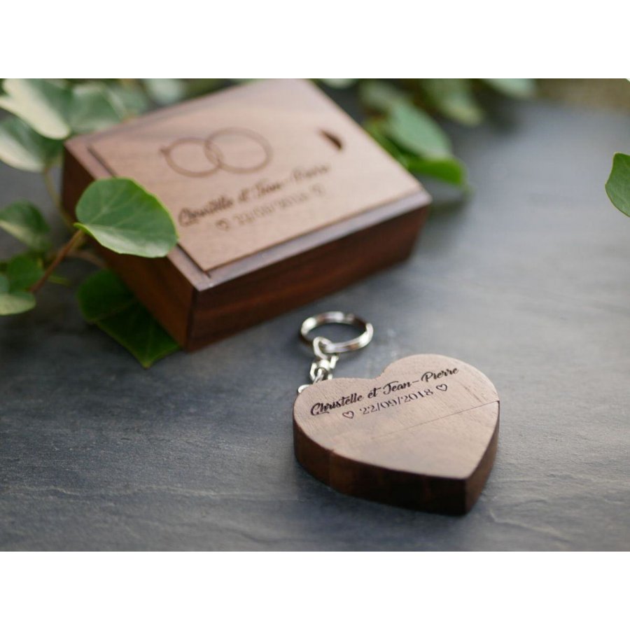 32 GB Heart USB flash drive in a dark wood box