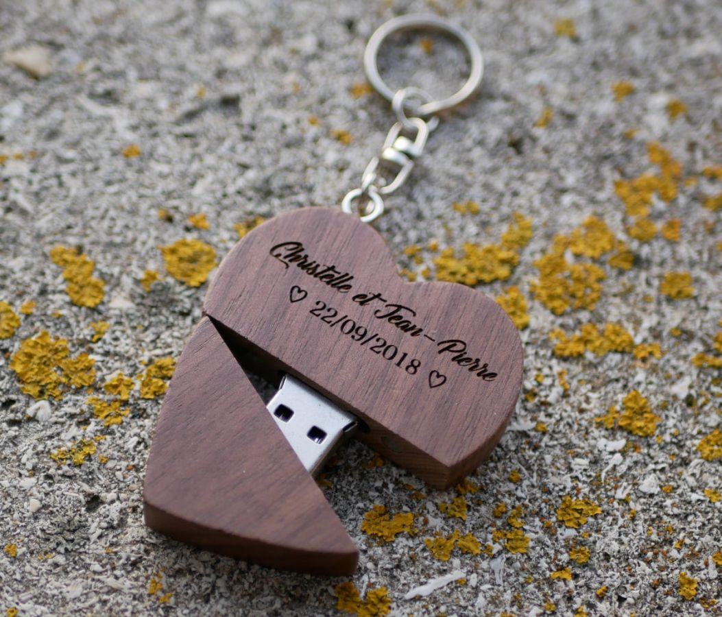 32 GB Heart USB flash drive in a dark wood box