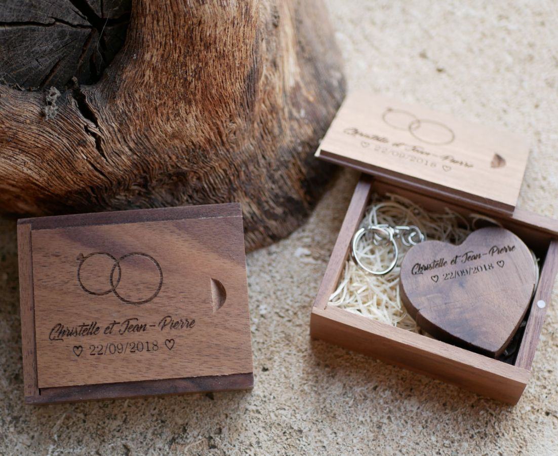 32 GB Heart USB flash drive in a dark wood box