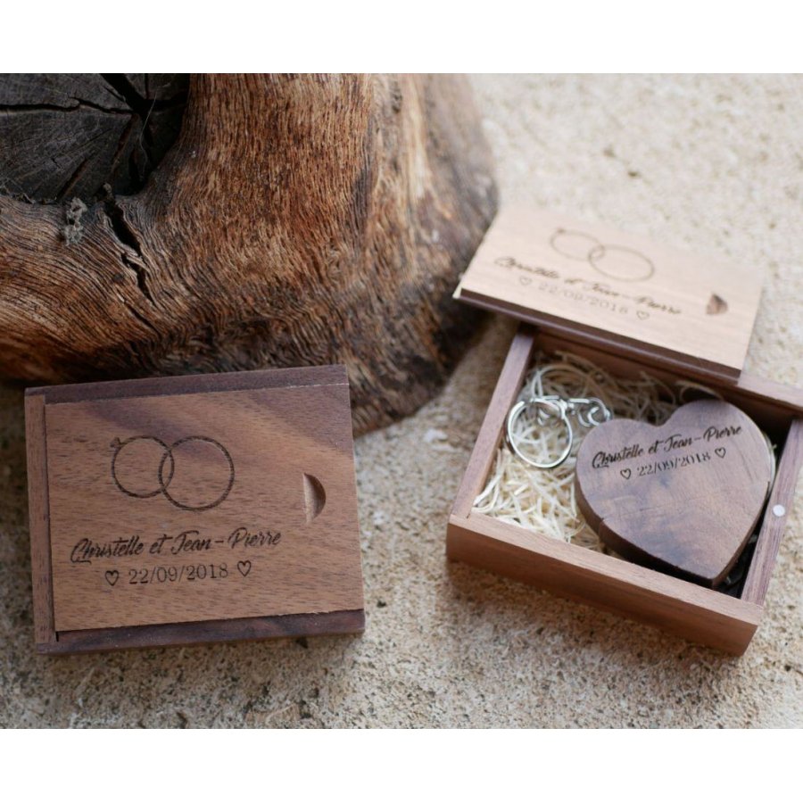 32 GB Heart USB flash drive in a dark wood box