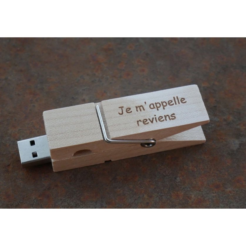 USB key engraved in raw wood to personalize