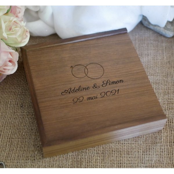 Walnut wood photo case and USB 3.0 key 32 GB customizable