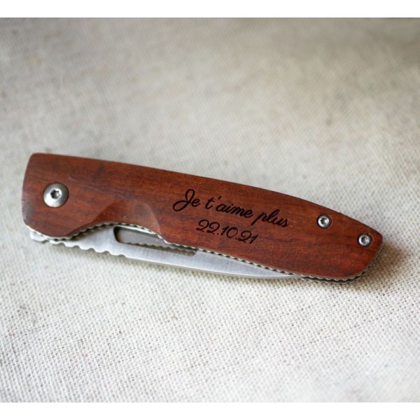 Engraved wooden handle knife to personalize