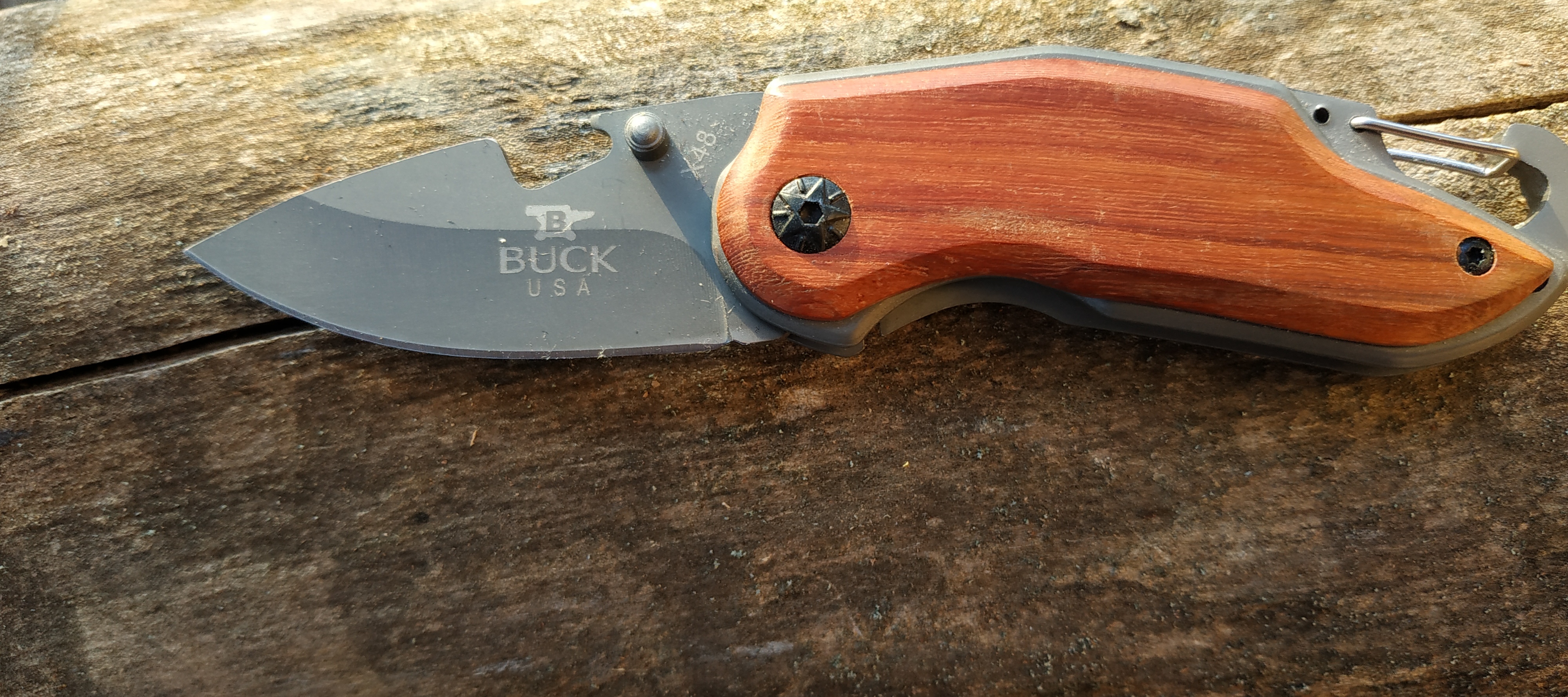 Folding pocket knife, wooden handle with engraving