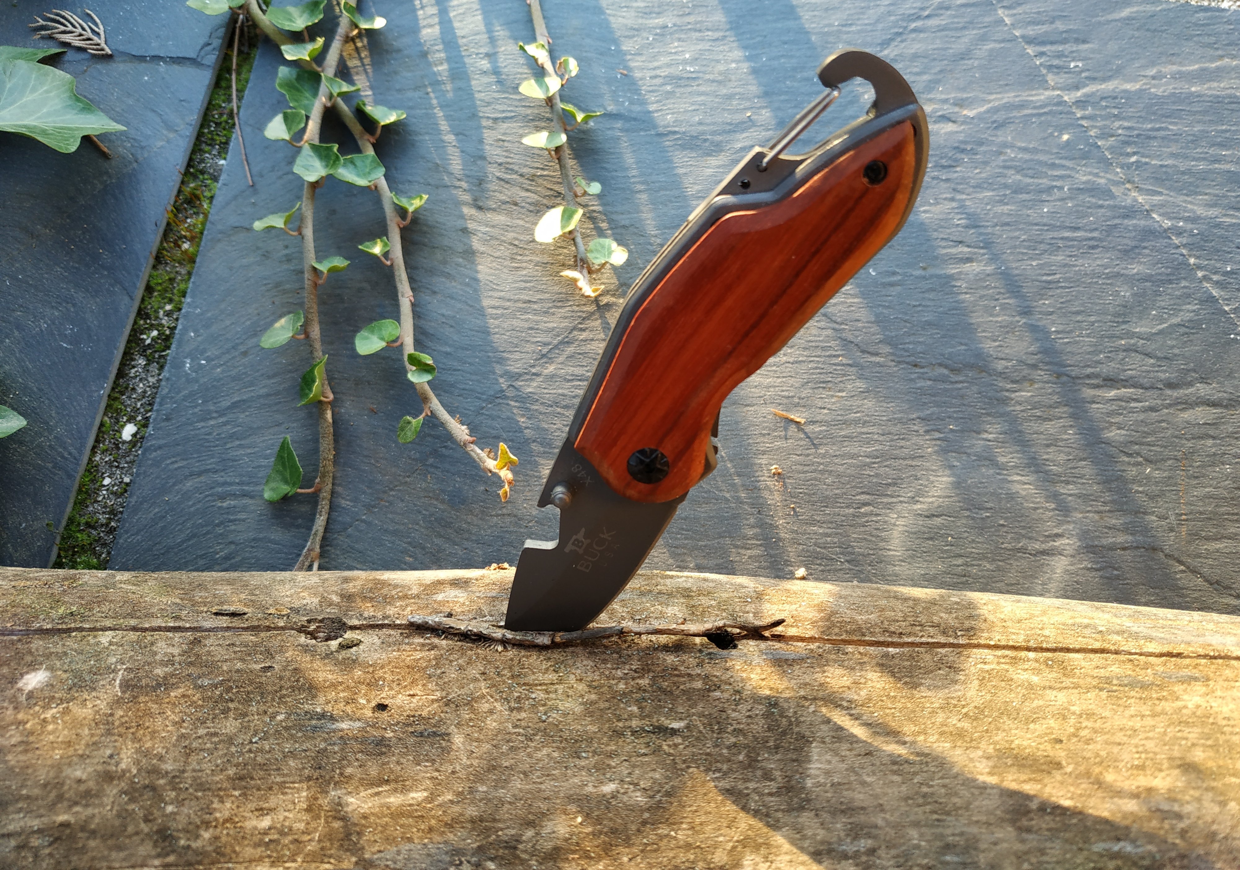 Folding pocket knife, wooden handle with engraving