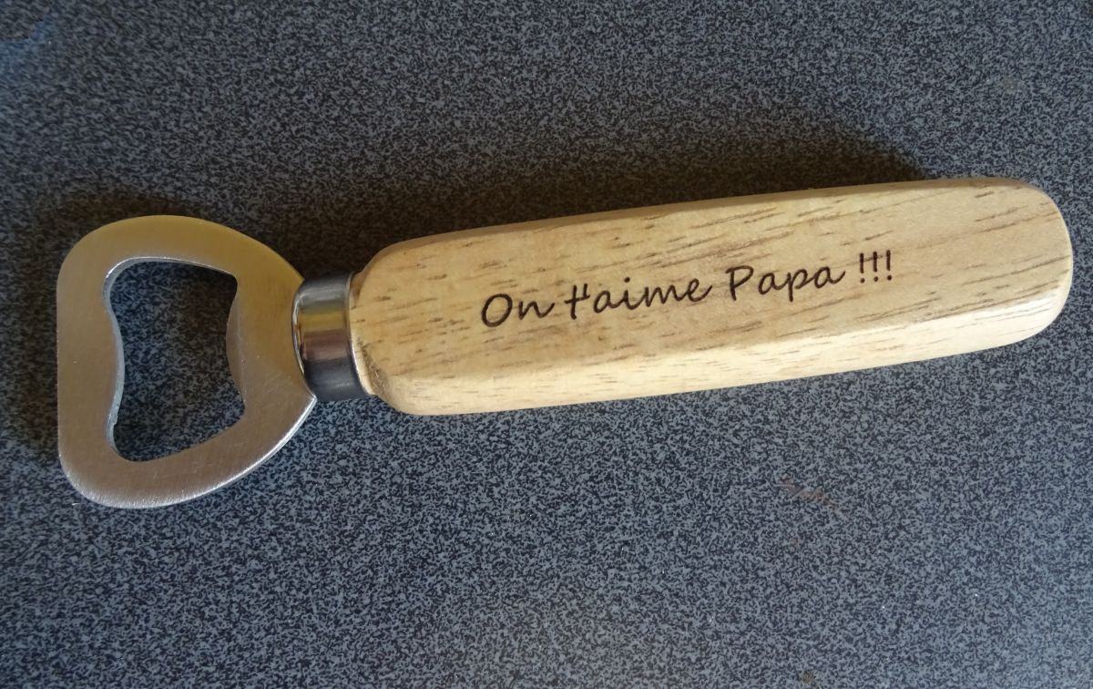 Engraved wood bottle opener to personalize, wedding gift 