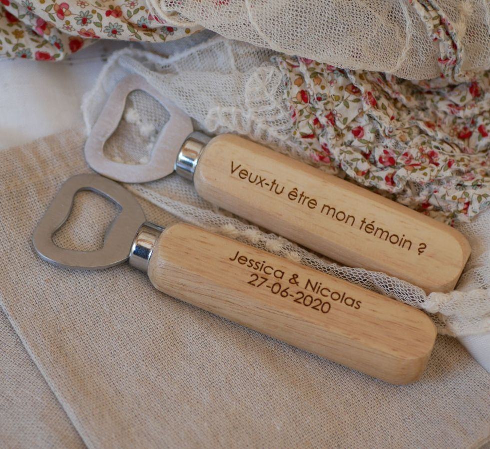 Engraved wood bottle opener to personalize, wedding gift 