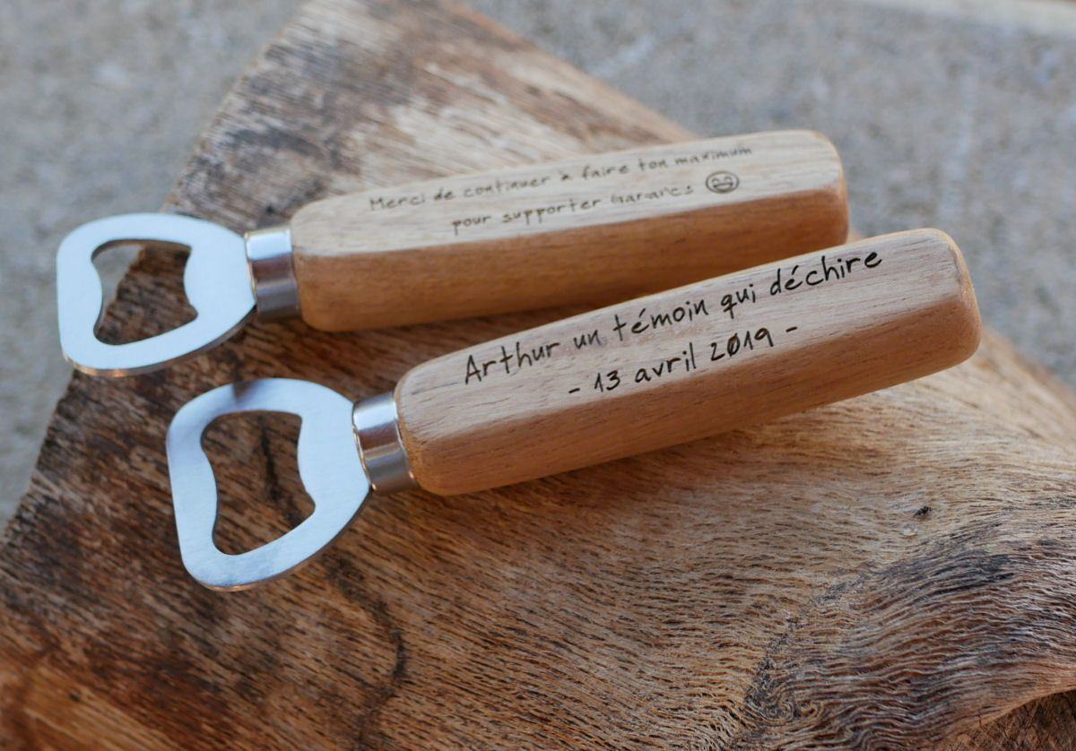 Engraved wood bottle opener to personalize, wedding gift 