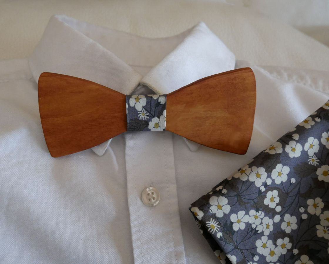 Wooden Bow Tie Set Grey Liberty Clutch L8 Gift for Men