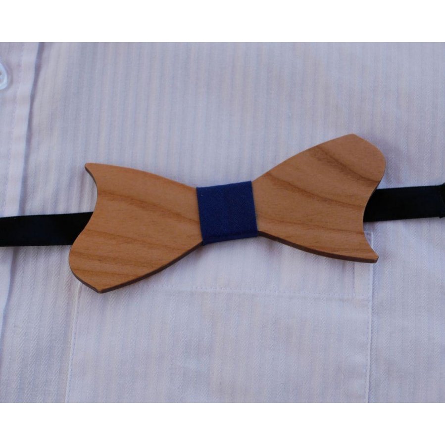 Original asymmetrical bow tie in cherry wood to personalize