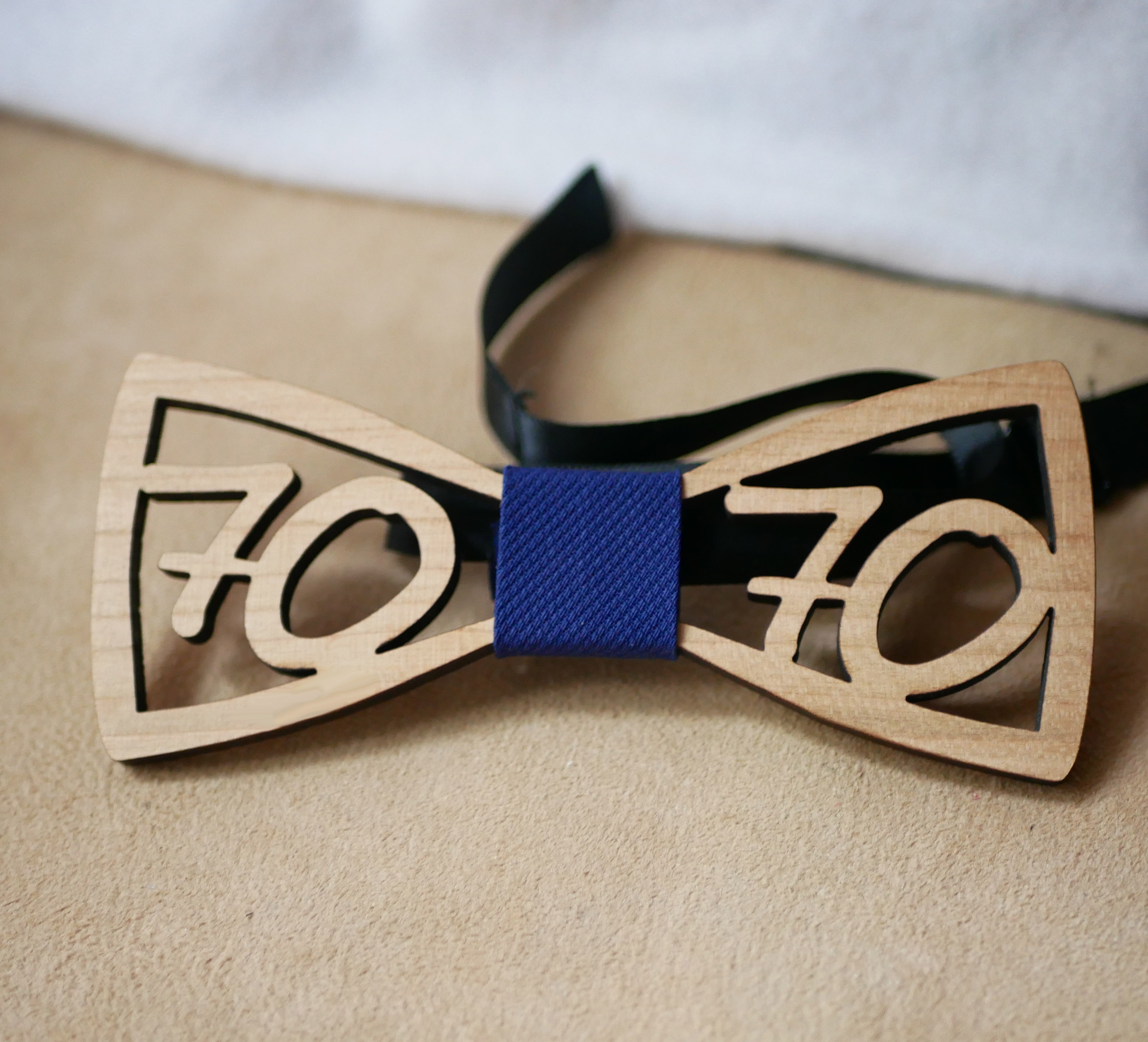 Wooden bow tie with openwork birthday numbers to personalize