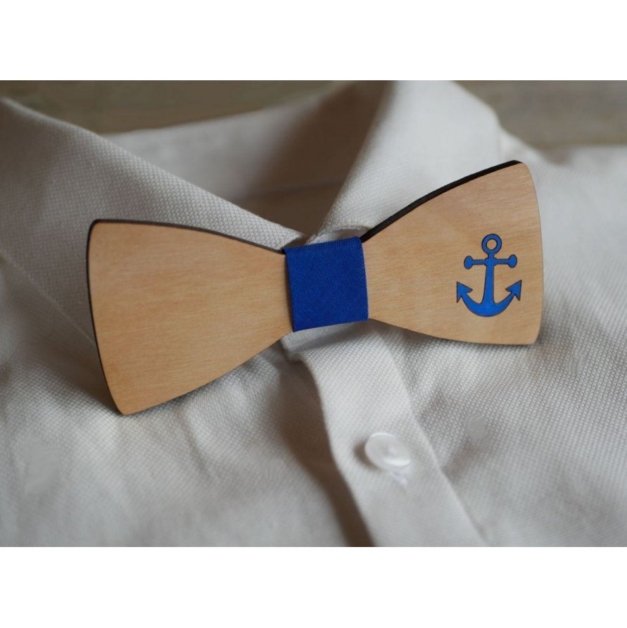 Wooden bow tie, customizable design, engraved and painted, made in France