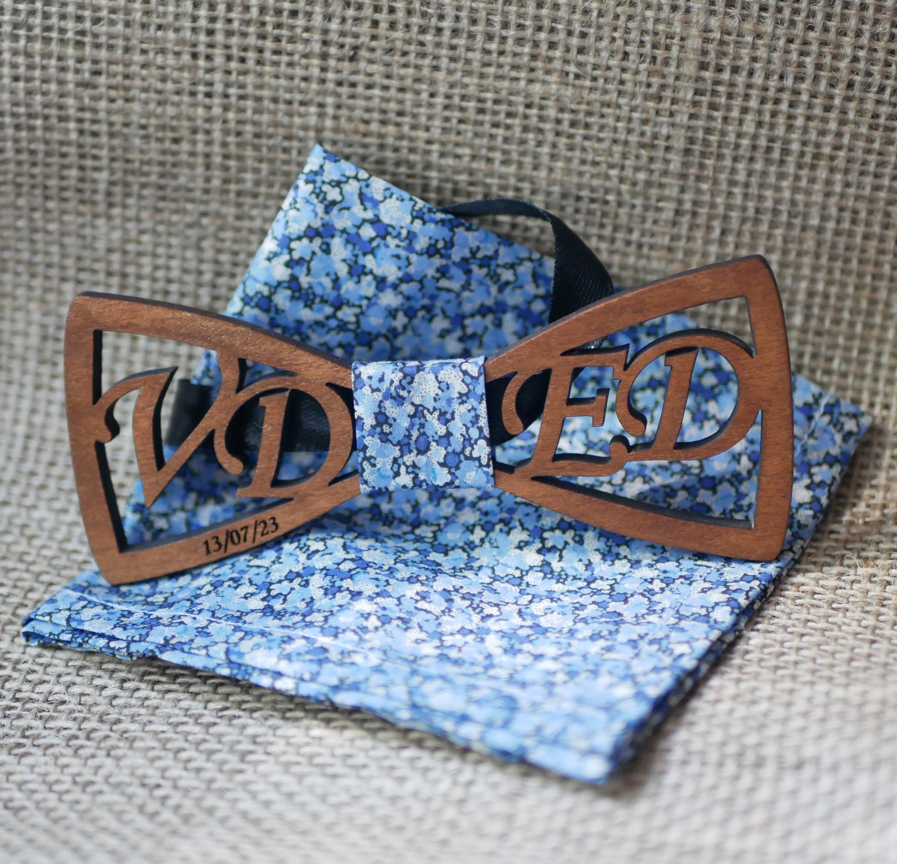 Personalized double openwork initials wooden bow tie