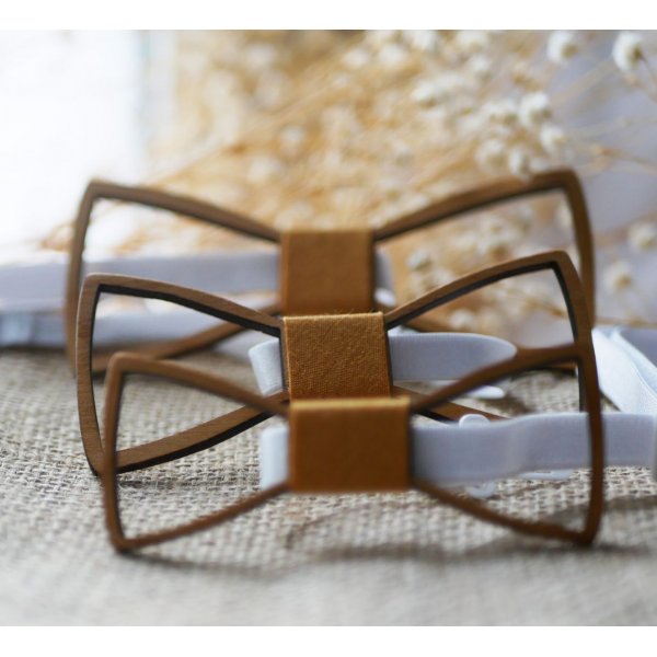 Openwork French wood bow tie 