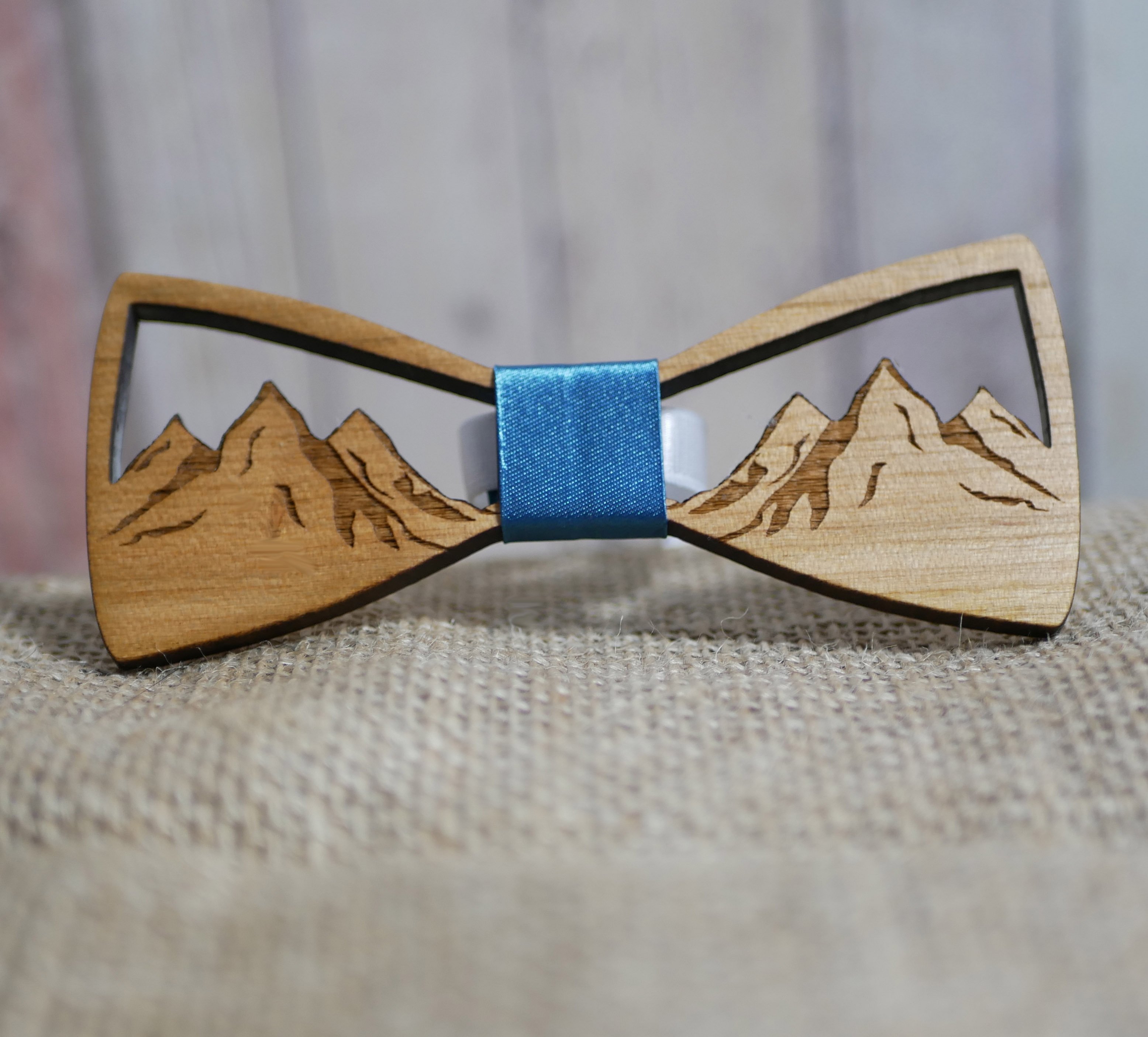 French wooden bow tie decorated with openwork mountains 