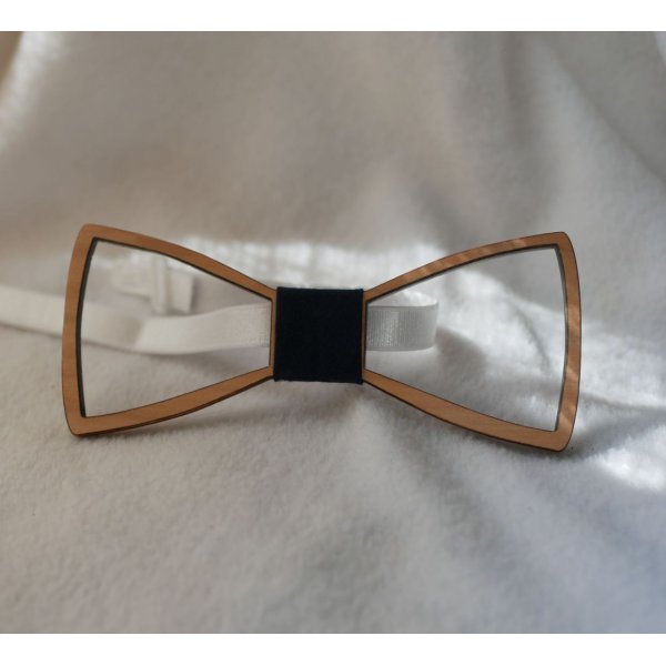 Openwork French wood bow tie 