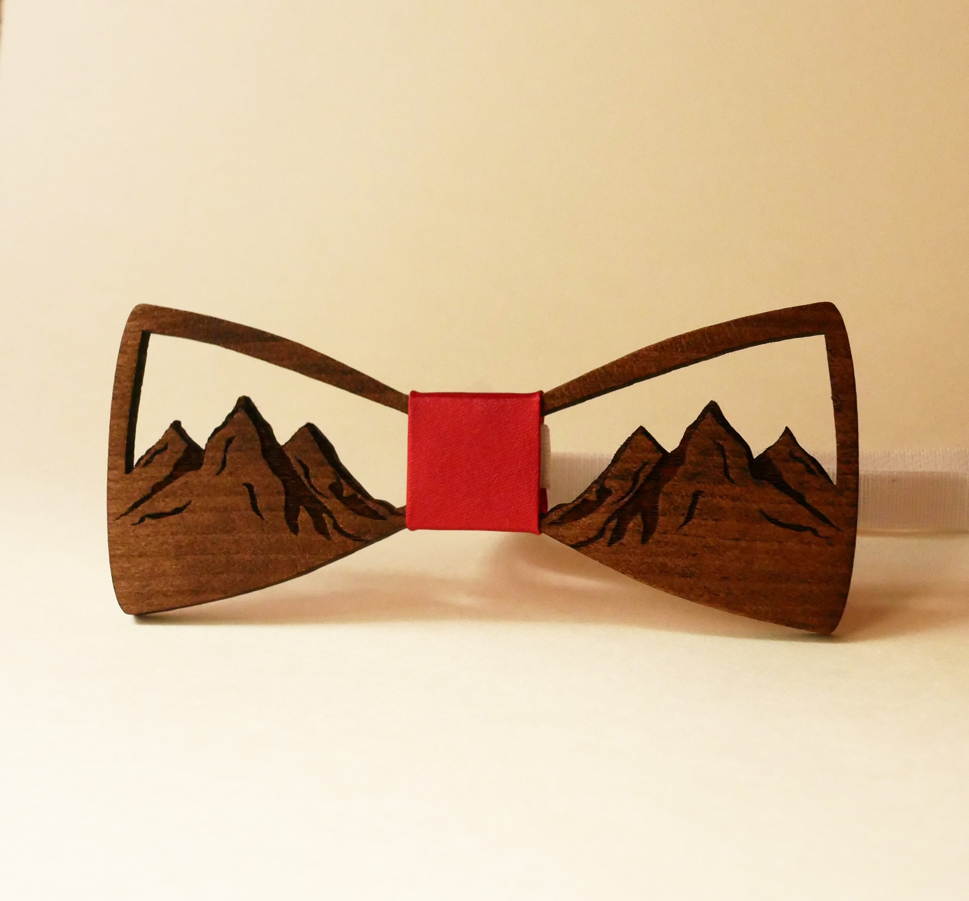 French wooden bow tie decorated with openwork mountains 
