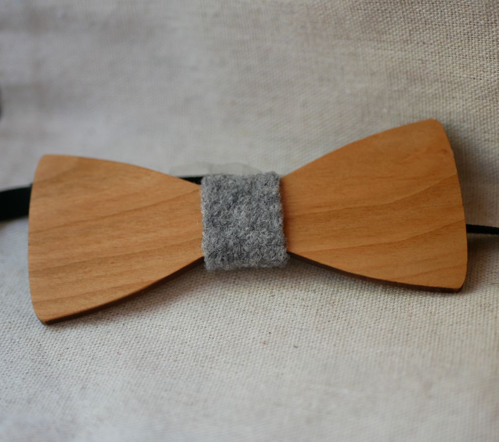 Wood and wool bow tie to personalize made in France