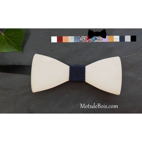 Lightweight poplar wood bow tie for men to personalize