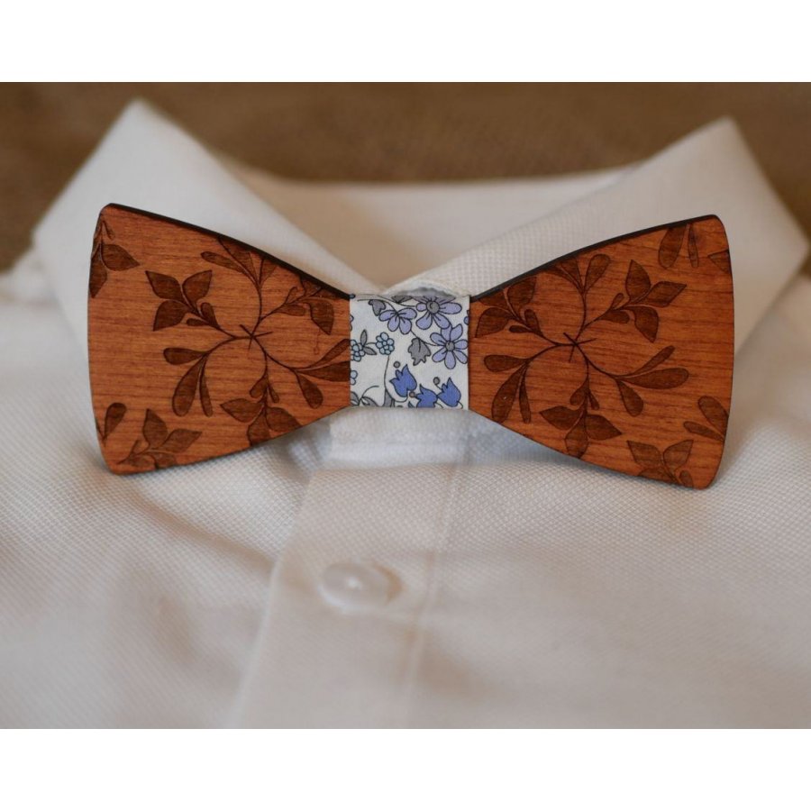 Wooden bow tie engraved with large flowers to personalize