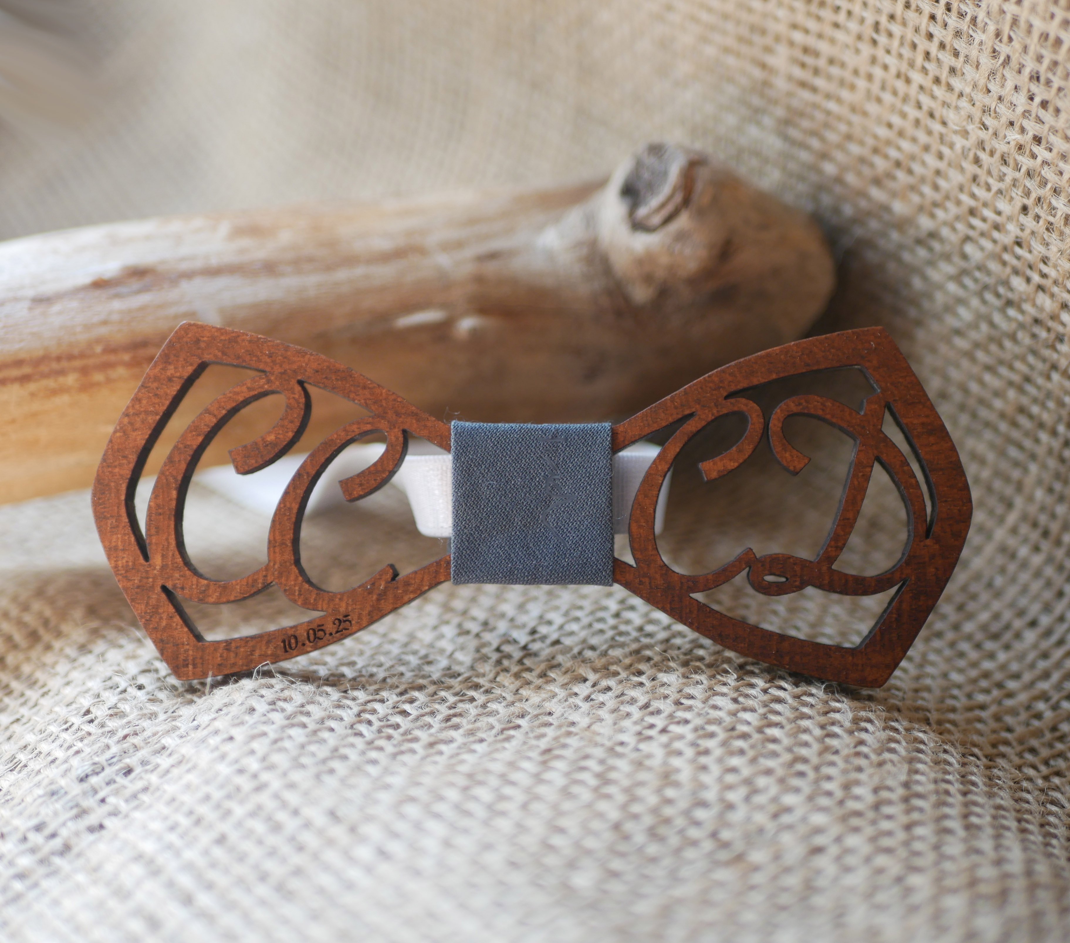 Le Rabl&eacute; wooden bow tie personalized double initials