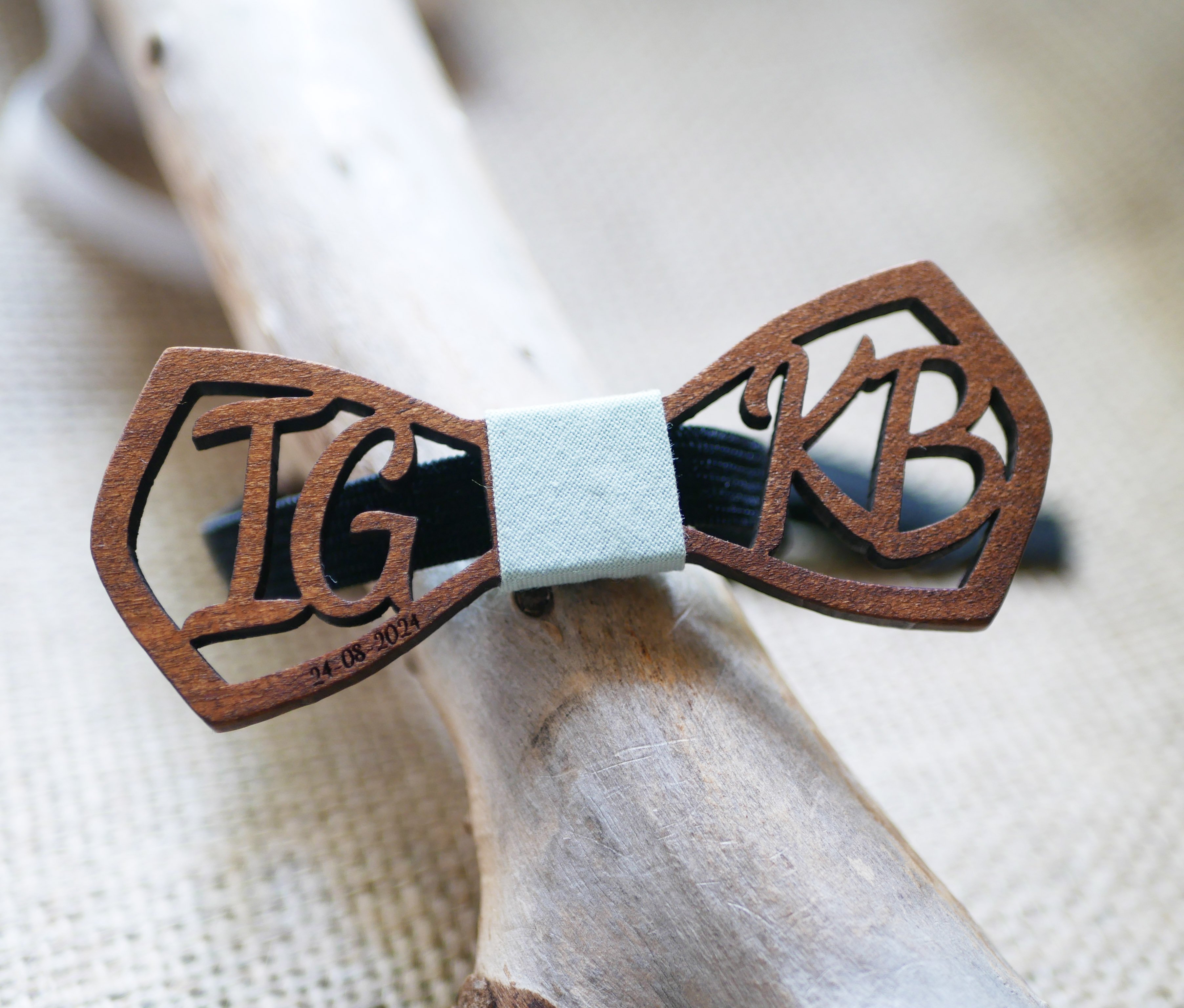 Le Rabl&eacute; wooden bow tie personalized double initials