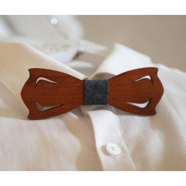 Trompe l'oeil wooden ribbon bow tie to personalize