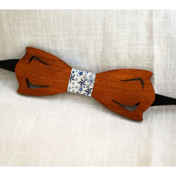 Trompe l'oeil wooden ribbon bow tie to personalize