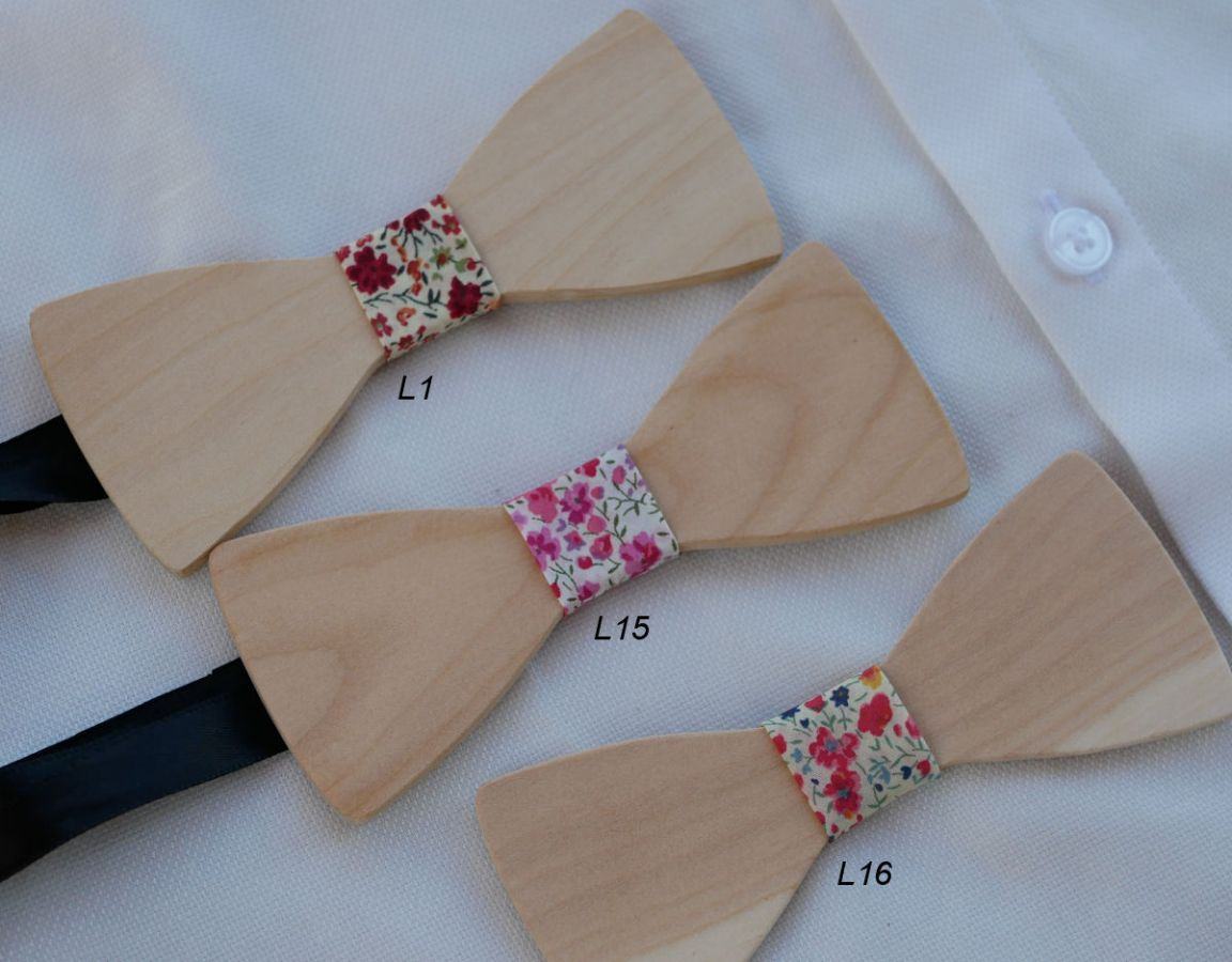 Bow tie with straight edges in natural French wood to be personalized by engraving made in France