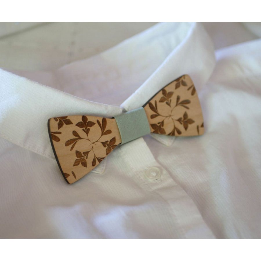 Wooden bow tie for children engraved with flowers to be personalized with the men's model