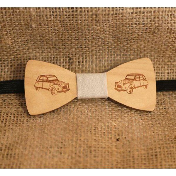 Wooden bow tie for children with your choice of engraved design made in France
